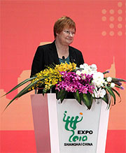 Tasavallan presidentti Tarja Halonen avasi Shanghain EXPO 2010 -maailmannäyttelyn yhteydessä vietetyn Suomi-päivän torstaina 27. torstaina 2010. Copyright © Tasavallan presidentin kanslia